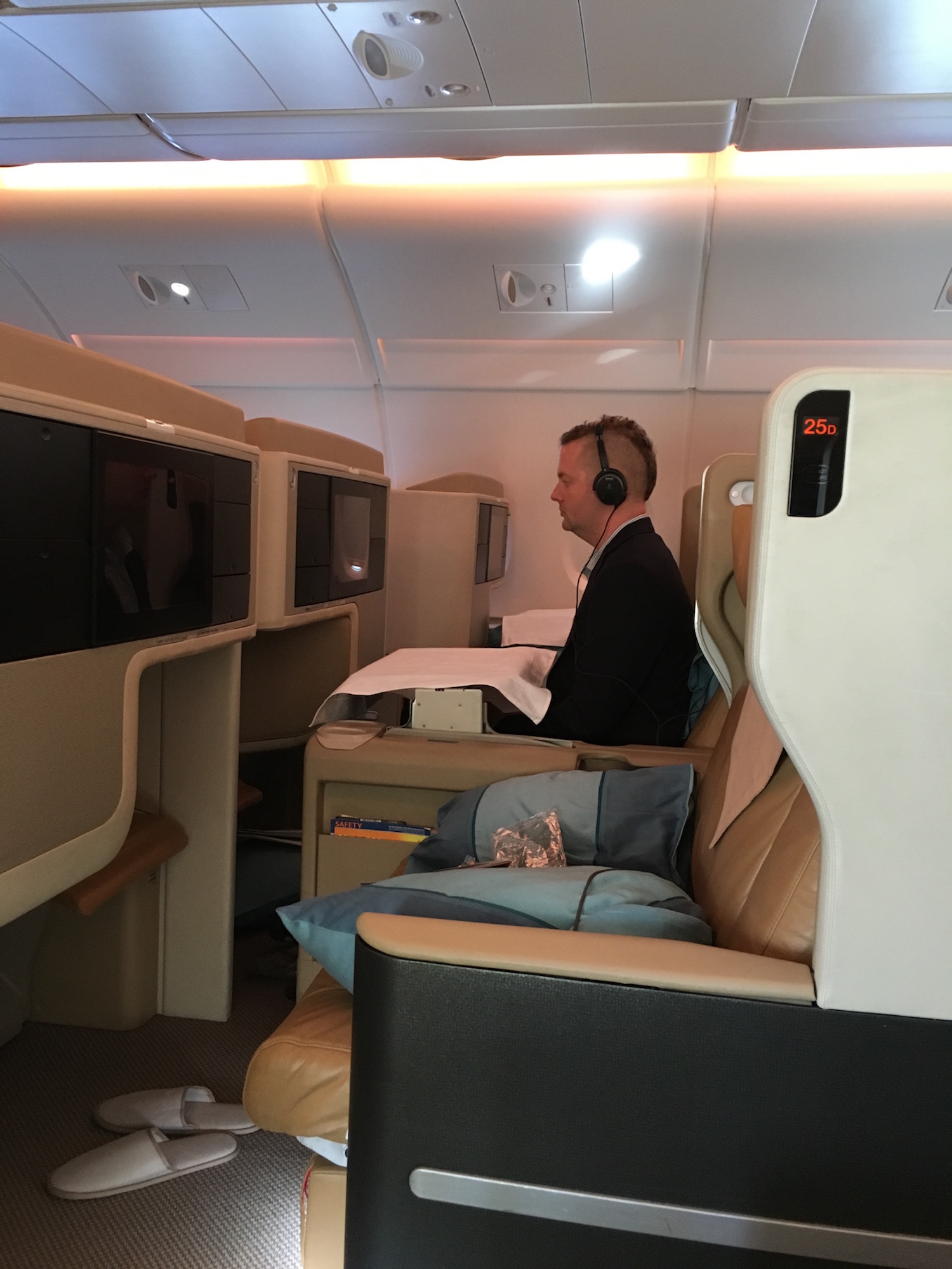 Japan Trip: Singapore Airlines SQ11 in Business Class - malrase dot com